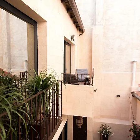 Bazan 16 アパート