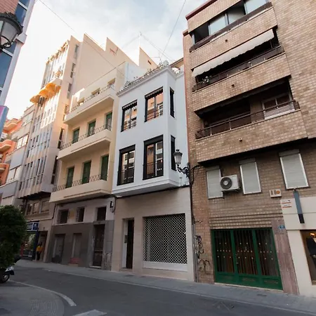 Bazan 16 アパート